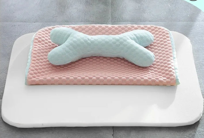 Cool-Touch Cooling Mat + Cuddle Pillow | The Good Rest Co.