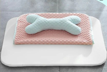 Cool-Touch Cooling Mat + Cuddle Pillow | The Good Rest Co.